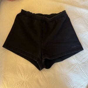 Aritzia Cozy Sweatfleece Perfect Hi-Rise Mini Short